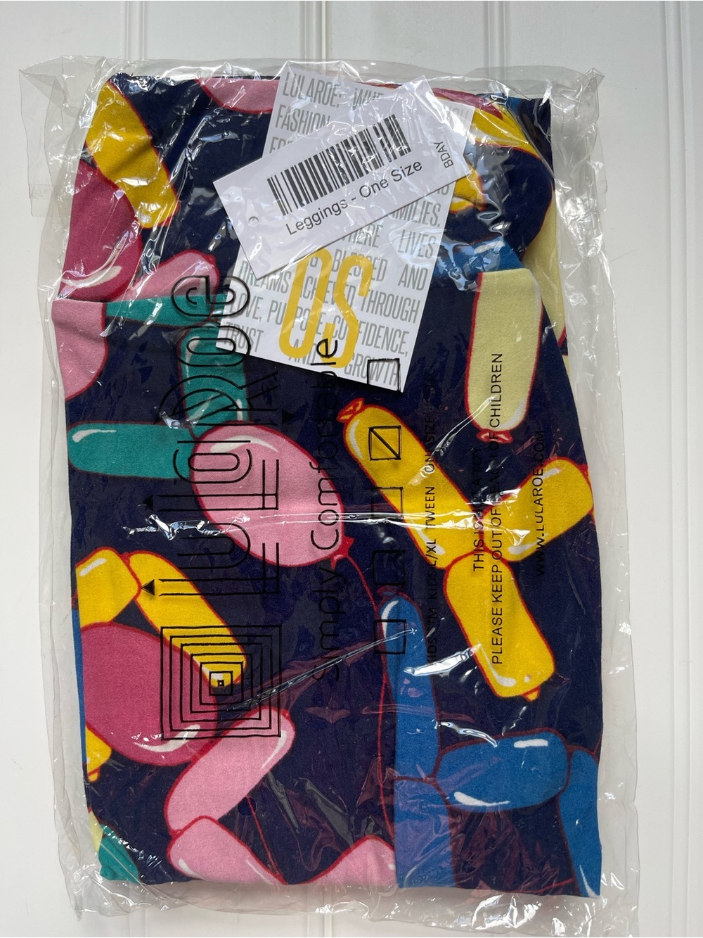 New Women’s LuLaRoe One Size (2-10) #4 Birthday Balloon Leggings